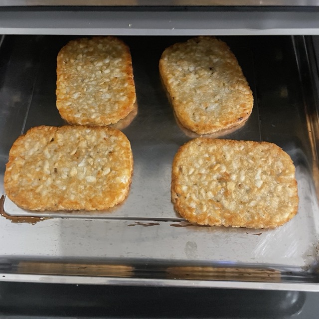 hashbrowns fresh out of the air fryer sizzling. A very satifying sound becasue it means food is imminent.
